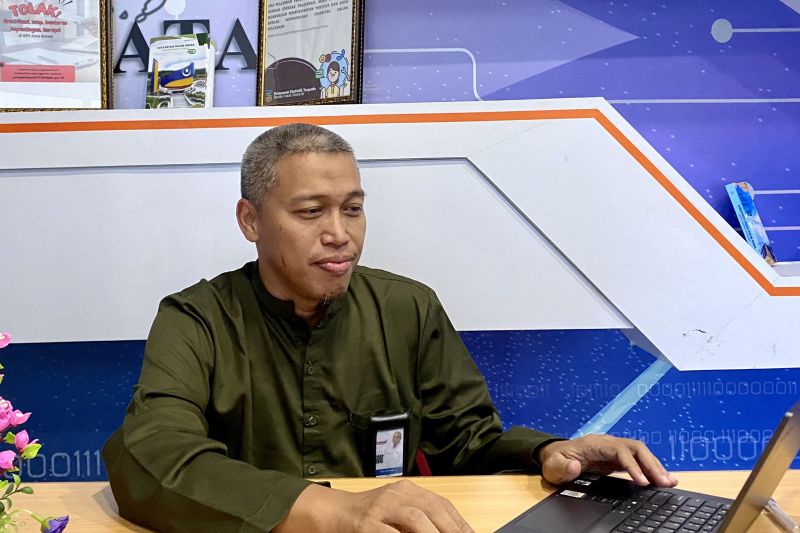 Kepala BPS Kota Batam, Eko Aprianto