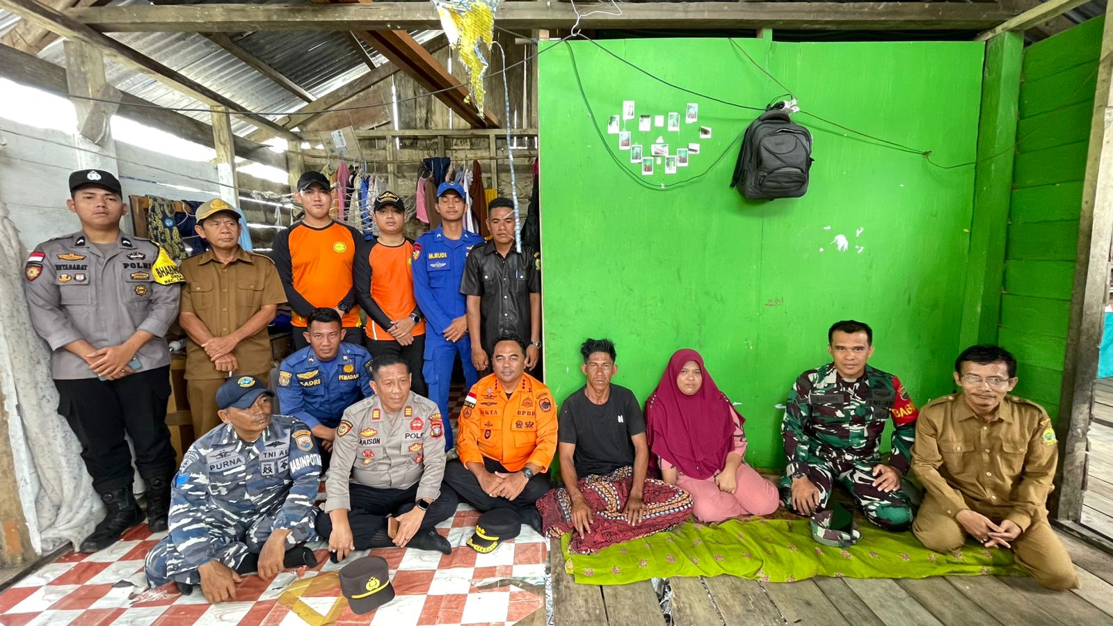 Tim SAR Gabungan bersama Herman, wara Desa Mepar yang sempat dilaporkan hilang kini berhasil ditemukan dan kembali ke rumah dengan selamat, Selasa (12/8).