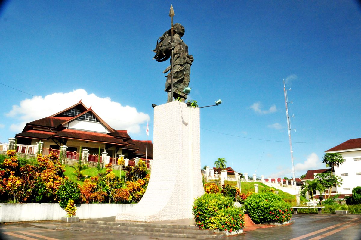 MONUMEN pahlawan nasional Wanita, Marta Christina Tiahahu di Bukit Karangpanjang, Ambon.