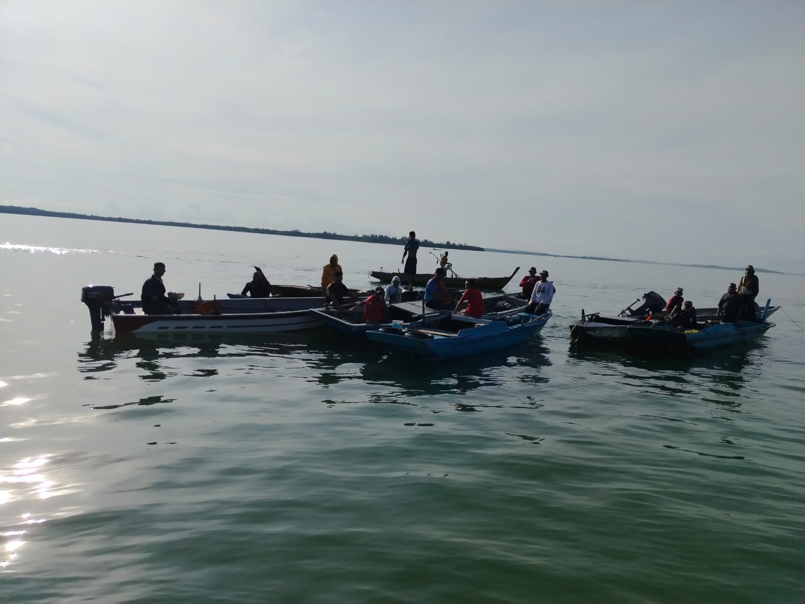 Tim SAR gabungan melakukan pencarian di Perairan Terkulai, Bintan, Selasa (19/8/2025).