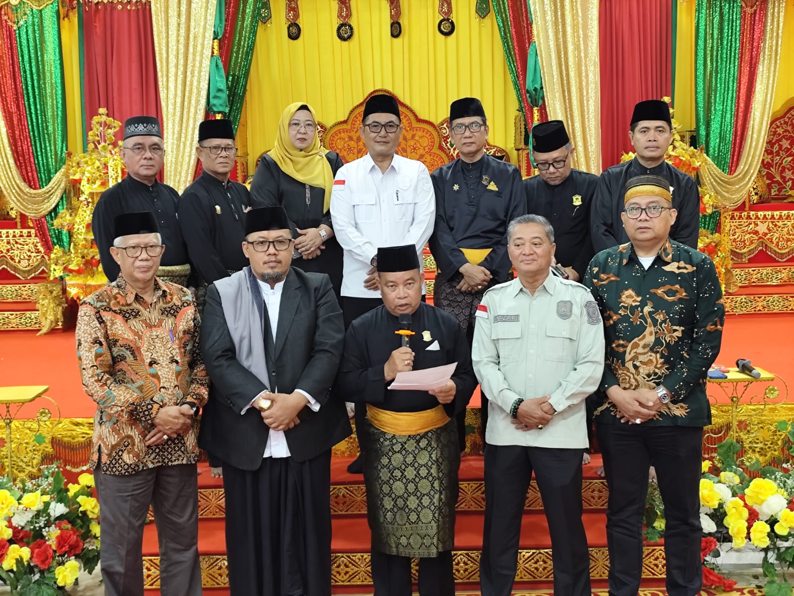Ketua LAM hingga tokoh masyarakat saat menyampaikan imbauan kepada masyarakat, Minggu (31/8).