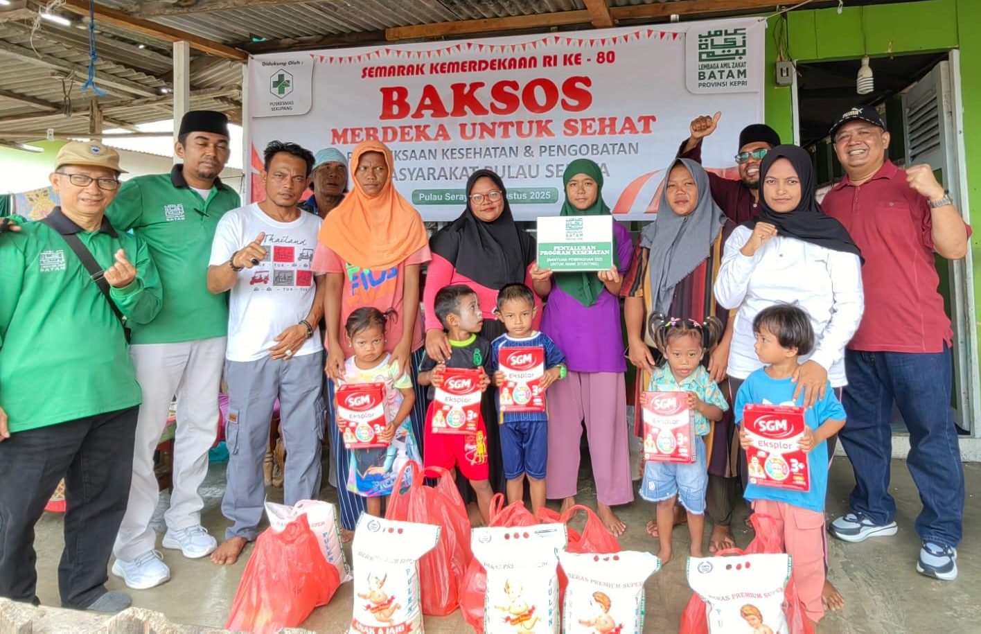 LAZ Batam mendistribusikan bantuan kepada masyarakat yang mengalami gangguan tumbuh kembang atau stunting di Pulau Seraya, Kecematan Belakangpadang.
