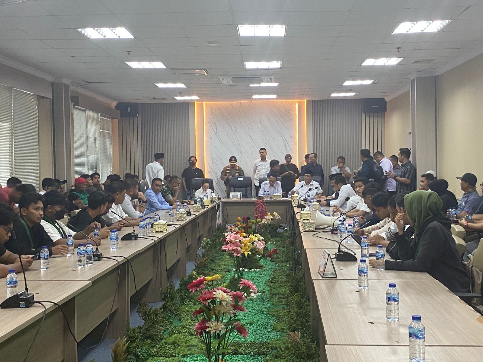 pertemuan mahasiswa dengan walikota batam.