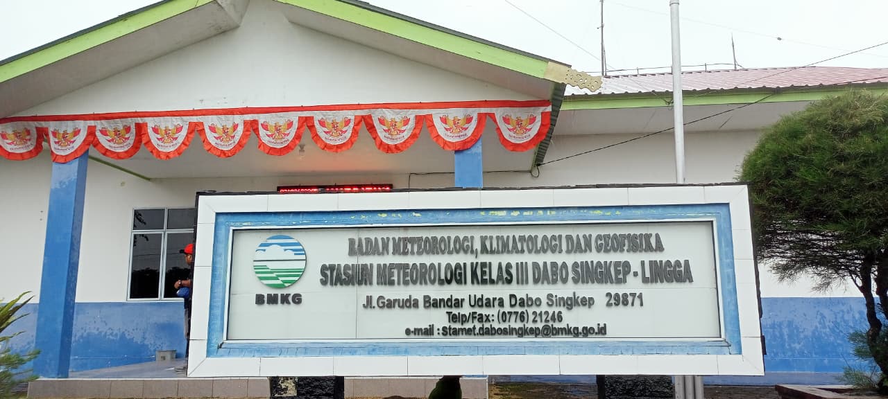 Kantor Stasiun BMKB Kelas III Dabo Lingga.