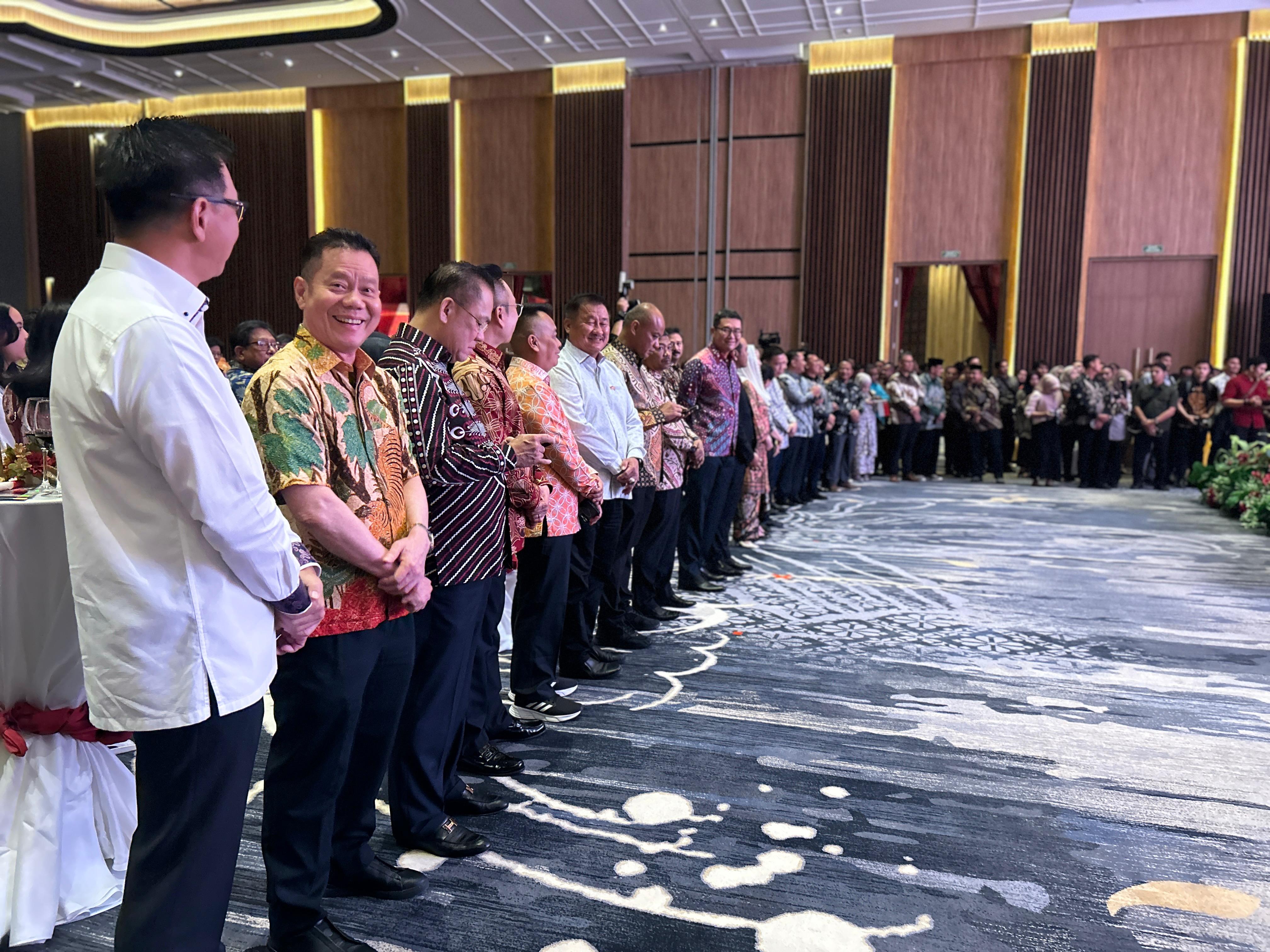 PARA pengusaha Kepri dan Batam saat menjadi tamu undangan di Malam Resepsi Hari Nasional Singapura yang ke-60 Tahun di Grand Mercure Hotel, Batam Center, Kamis (11/9/2025).