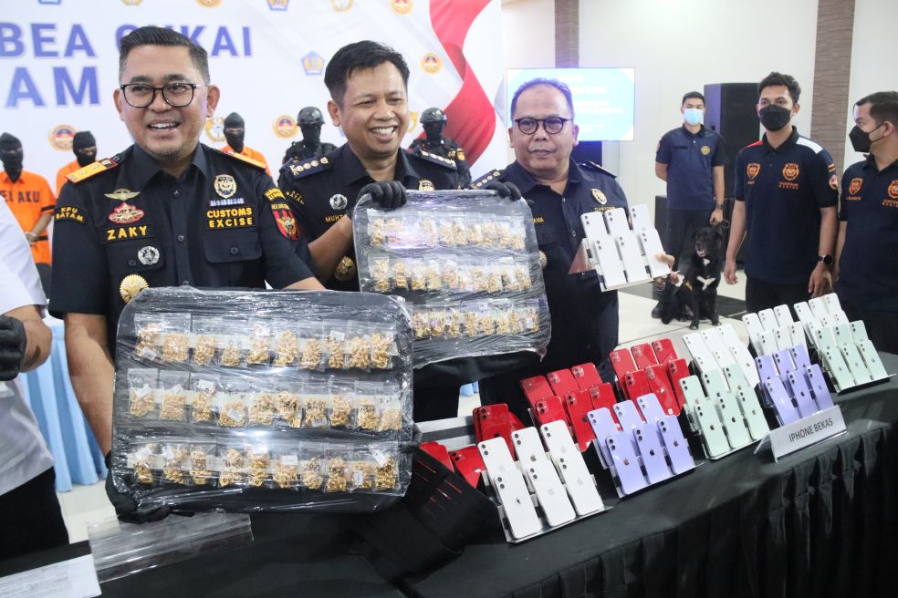 Emas yang digagalkan BC Batam diselundupkan ke Batam dari Malaysia.