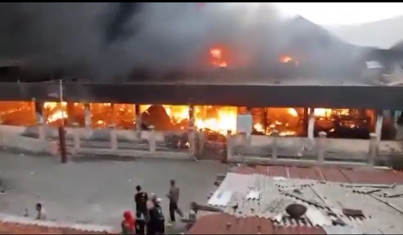 Kebakaran di Pasar Kota Wonogiri pada Senin, (6/10)