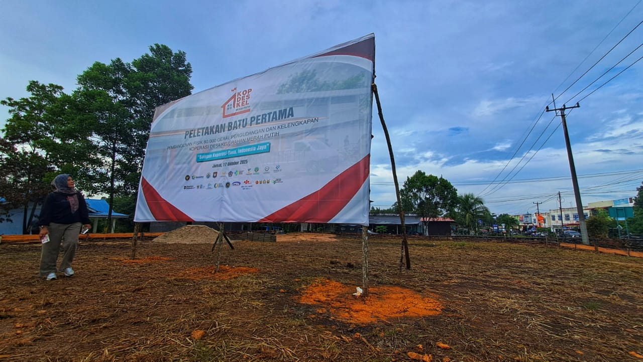 Lahan yang disiapkan untuk pembangunan gerai dan pergudangan Koperasi Desa Kelurahan Merah Putih di Kelurahan Kota Baru, Kecamatan Teluk Sebong, Jumat (17/10).