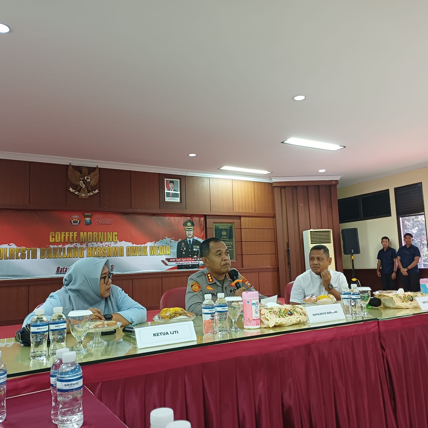 Kapolresta Barelang bersama Ketua DK PWI Kep.ri dan Ketua IJTI Kepri