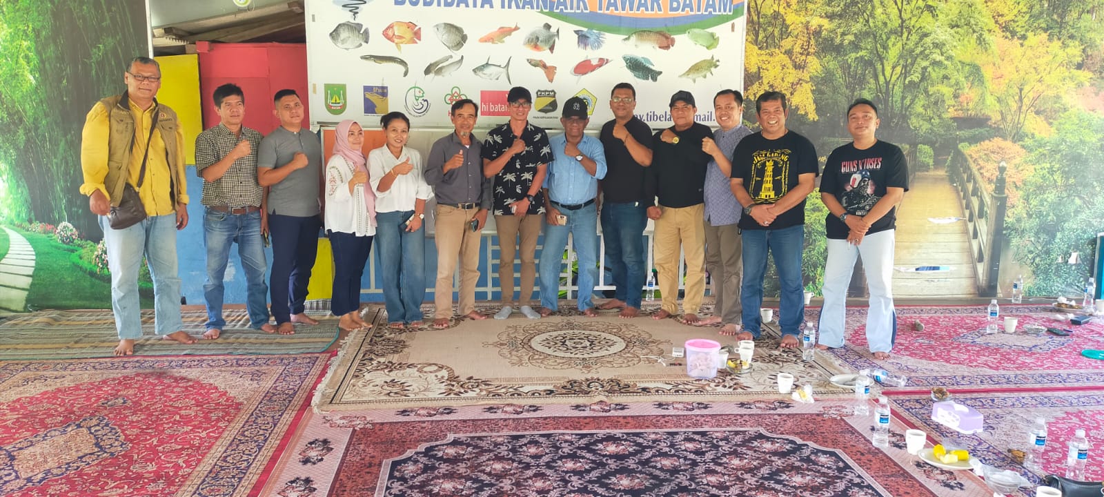 Tim PWI Kepri, PWI Kota Batam serta Pengacara senior, Balidalo, dalam kegiatan silaturahmi serta berdialog dengan Owner Tibelat Farm, Minggu (19/10/2025), pagi di Tibelat Farm, Tanjungriau, Batam.