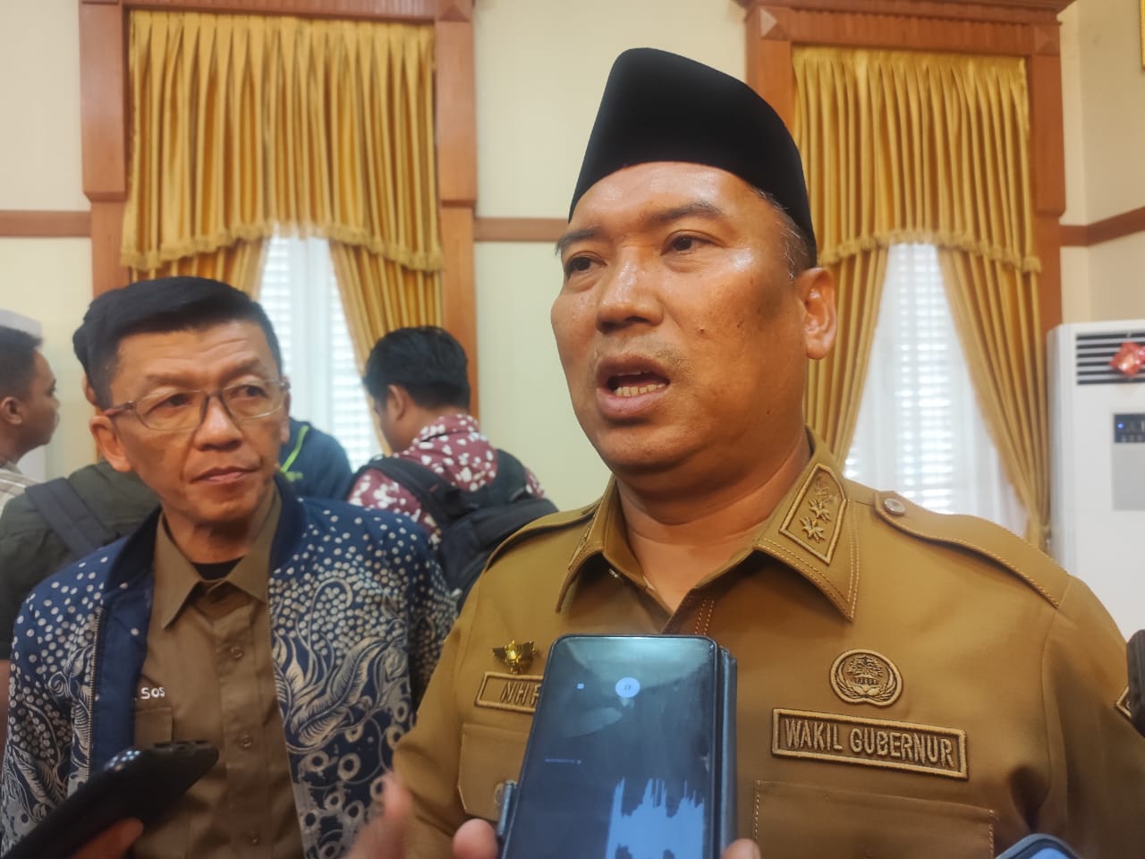 Wakil Gubernur Kepri, Nyanyang Haris.