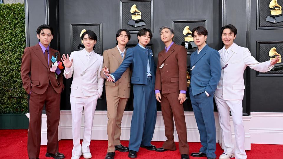 BTS akan melakukan comeback dan tur dunia global pada tahun 2026 mendatang