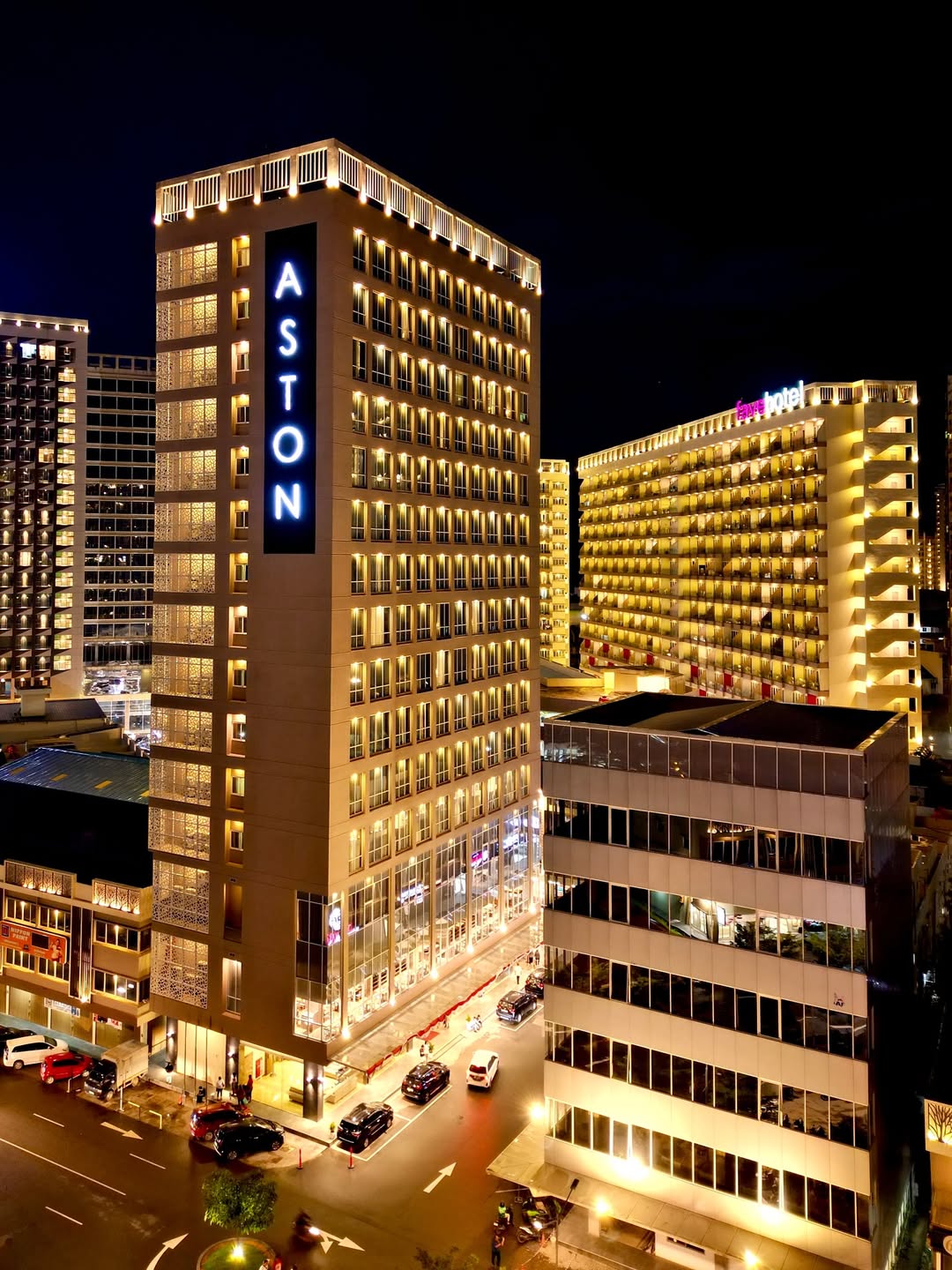 Aston Nagoya City dan Fave Hotel menjadi hotel yang terkenal di Kota Batam.