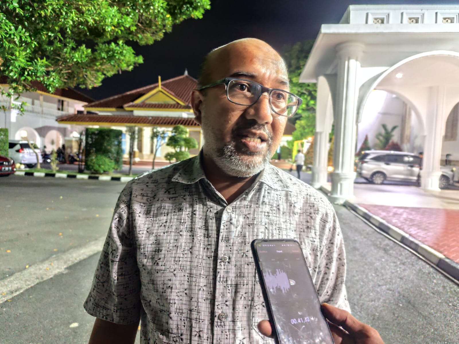 Luki Zaiman Prawira.