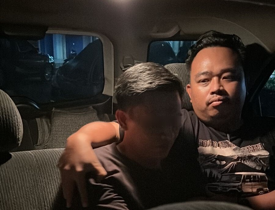 Pelaku pencabulan keponakan saat ditangkap polisi.