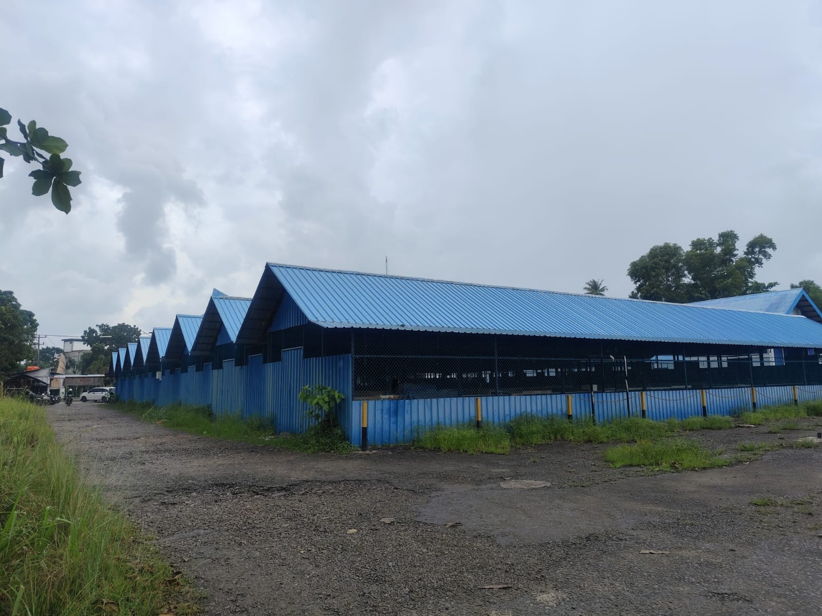 Gedung Pasar Relokasi Puan Ramah yang terletak di Jalan Kijang Lama Tanjungpinang.