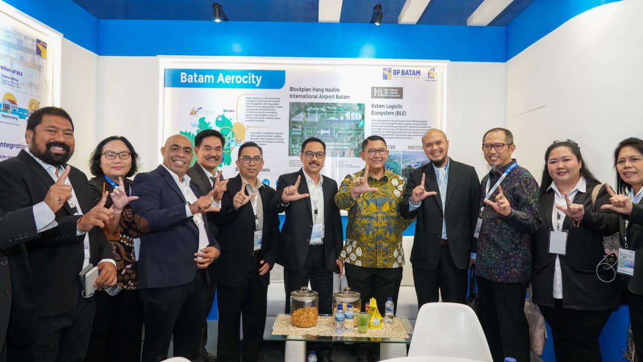 Deputi Bidang Pengelolaan Bandara, Pelabuhan dan Lalu Lintas Barang BP Batam, Ruslan Aspan, saat menghadiri ALFI Conference and Exhibition (Convex) 2025.