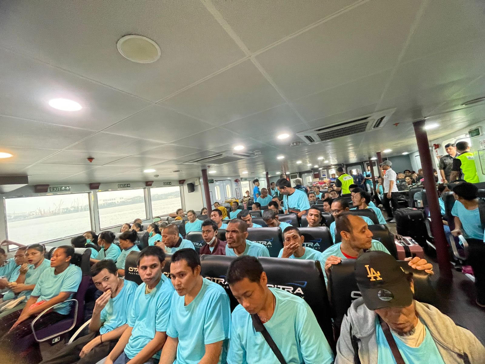 WNI yang dideportasi dari Malaysia lewat Batam.