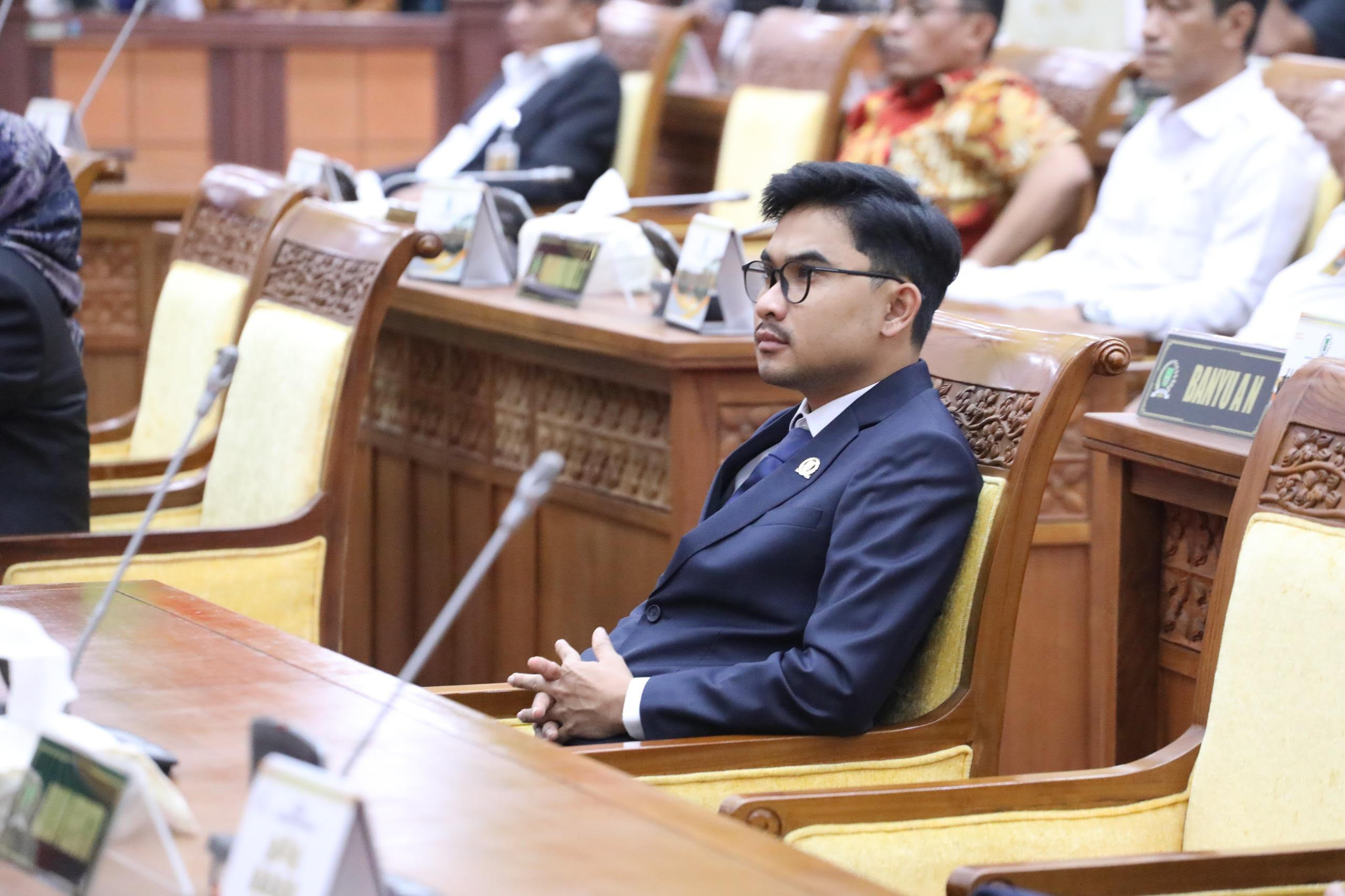 M Putra Pratama Jaya.