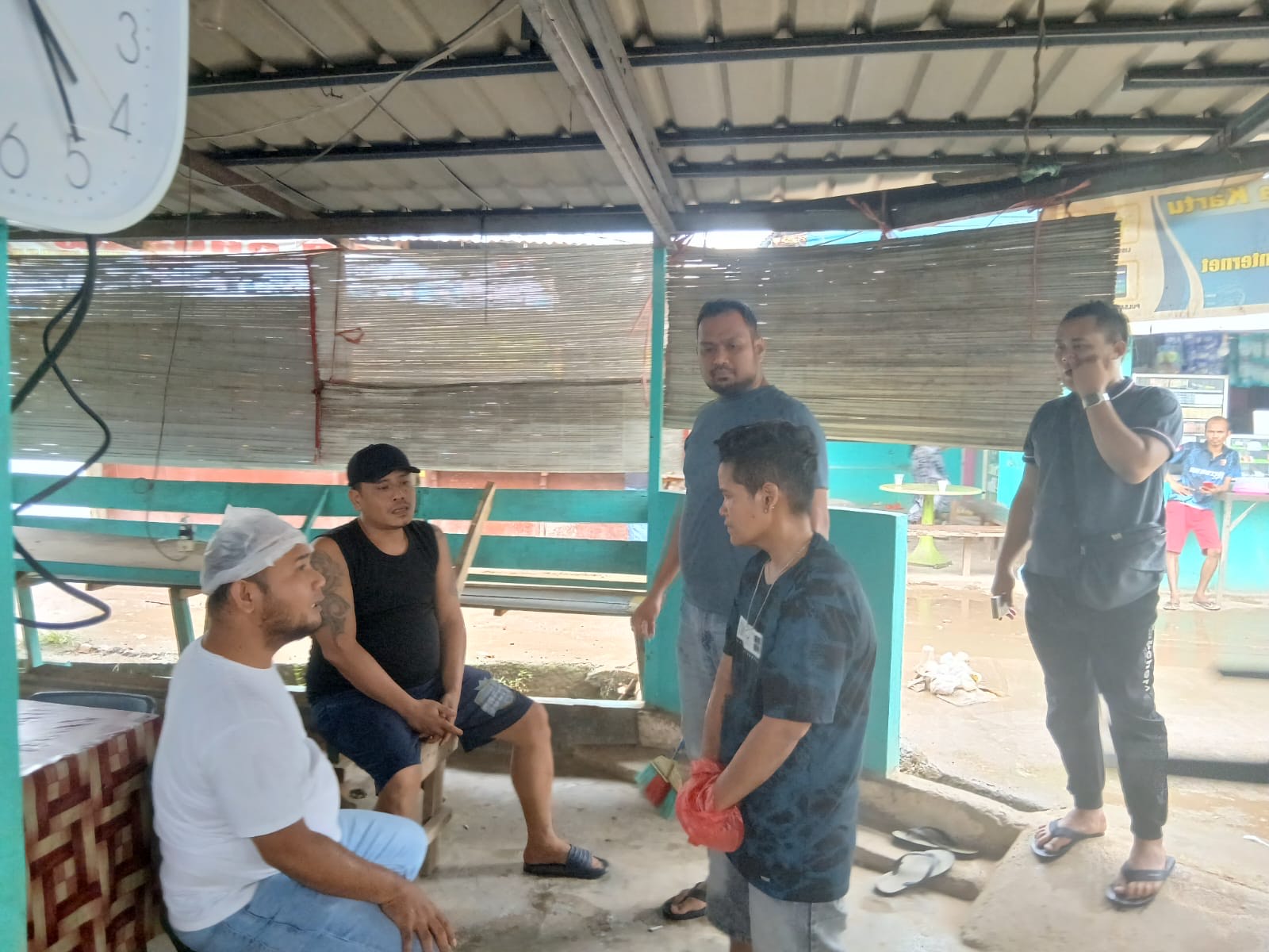 Polisi menangkap RFL di sekitar Jembatan Nato.