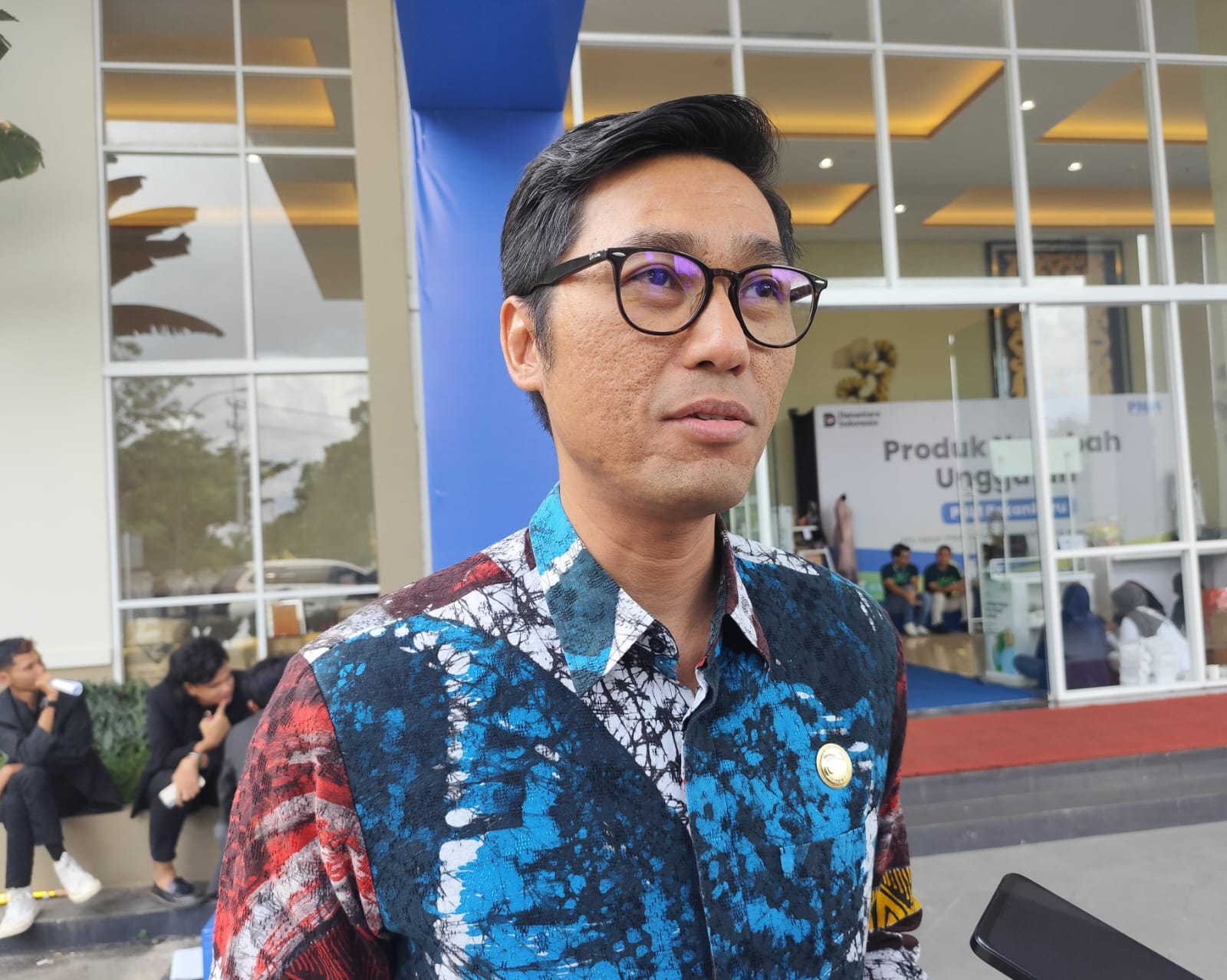 Kepala Otoritas Jasa Keuangan (OJK) Kepri Sinar Danandjaya.