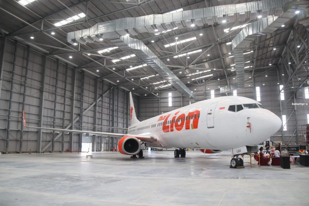 Hanggar F Batam Aero Technic (BAT) di kawasan Bandara Hang Nadim Batam, Rabu (19/11).