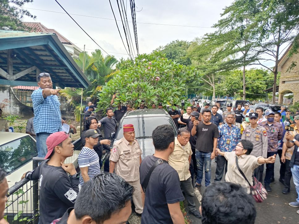 Eksekusi rumah mendapat perlawanan dari pihak yang menyebut sebagai ahli waris.