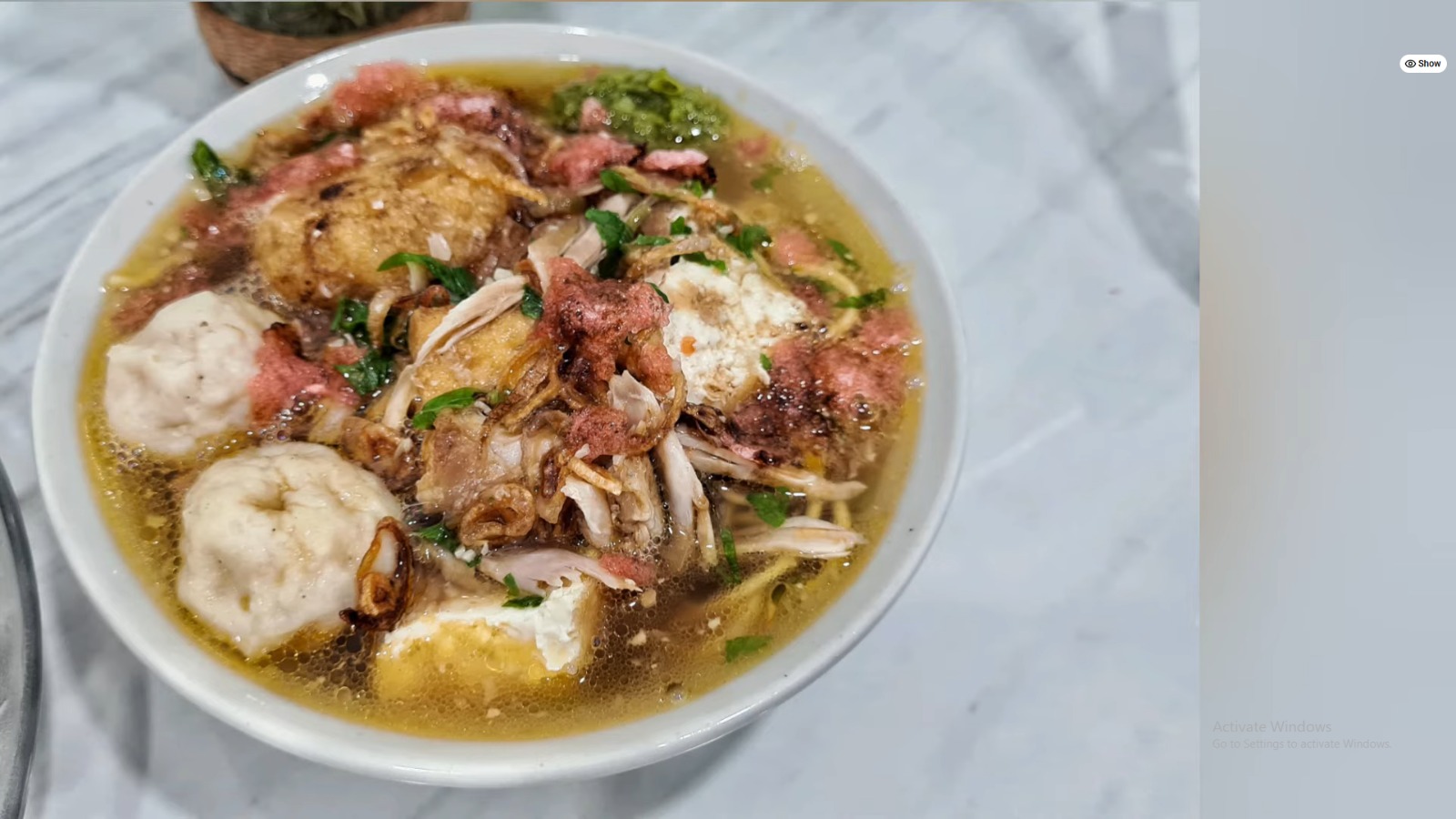 Miso menjadi pilihan makanan saat musim hujan datang.