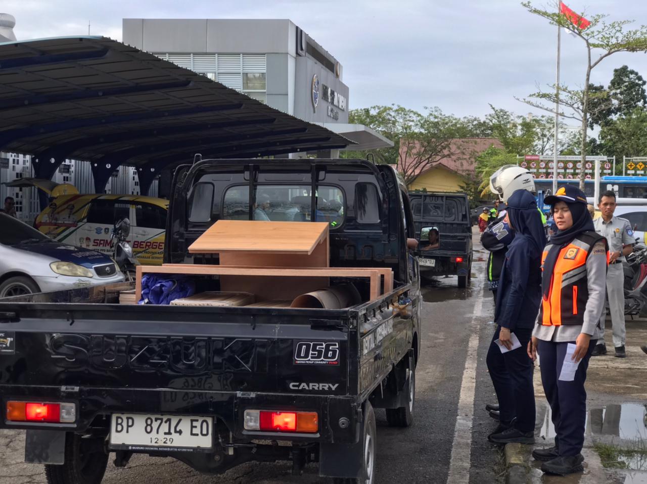 Razia Dishub menyasar kendaraan mati KIR.