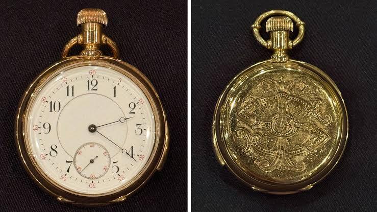Jam Titanic milik Isidor Straus terjual &pound;1.78 Juta.