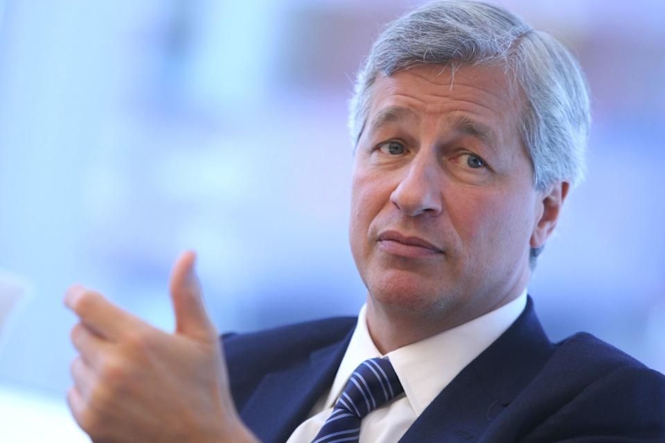 Seruan baru JPMorgan untuk pemotongan suku bunga Desember menambah dorongan segar pada prospek suku bunga yang sudah volatil. F. Bloomberg via Getty Images.
