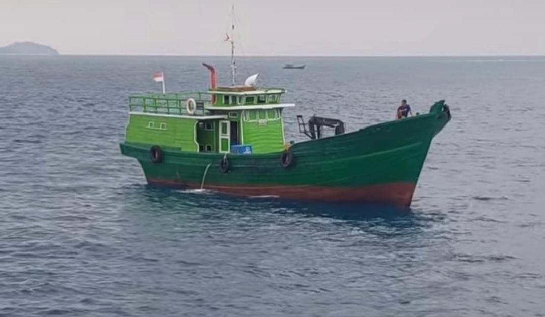 KM Pelangi 15 sebelum dinyatakan hilang.