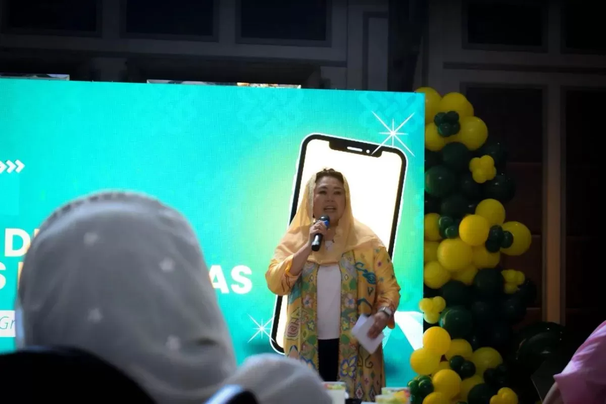 Yenny Wahid. F JPG