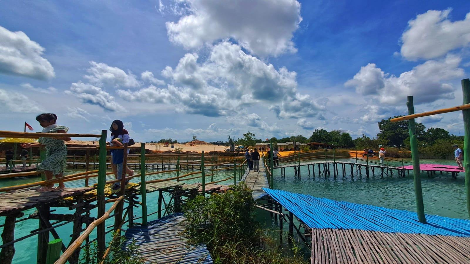 Objek wisata Gurun Pasir Desa Busung, Kecamatan Seri Kuala Lobam, Bintan jadi salah satu objek wisata di festival Pesta Gonggong.