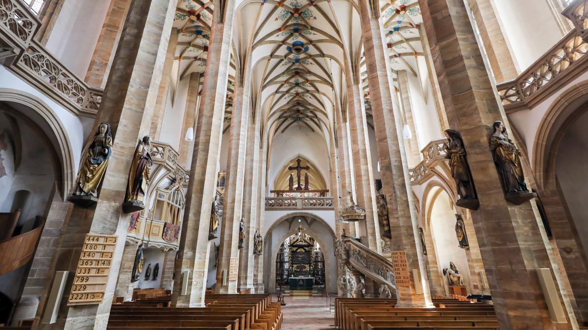Puluhan warga di Swiss meninggalkan gereja untuk menghindari biaya pajak.