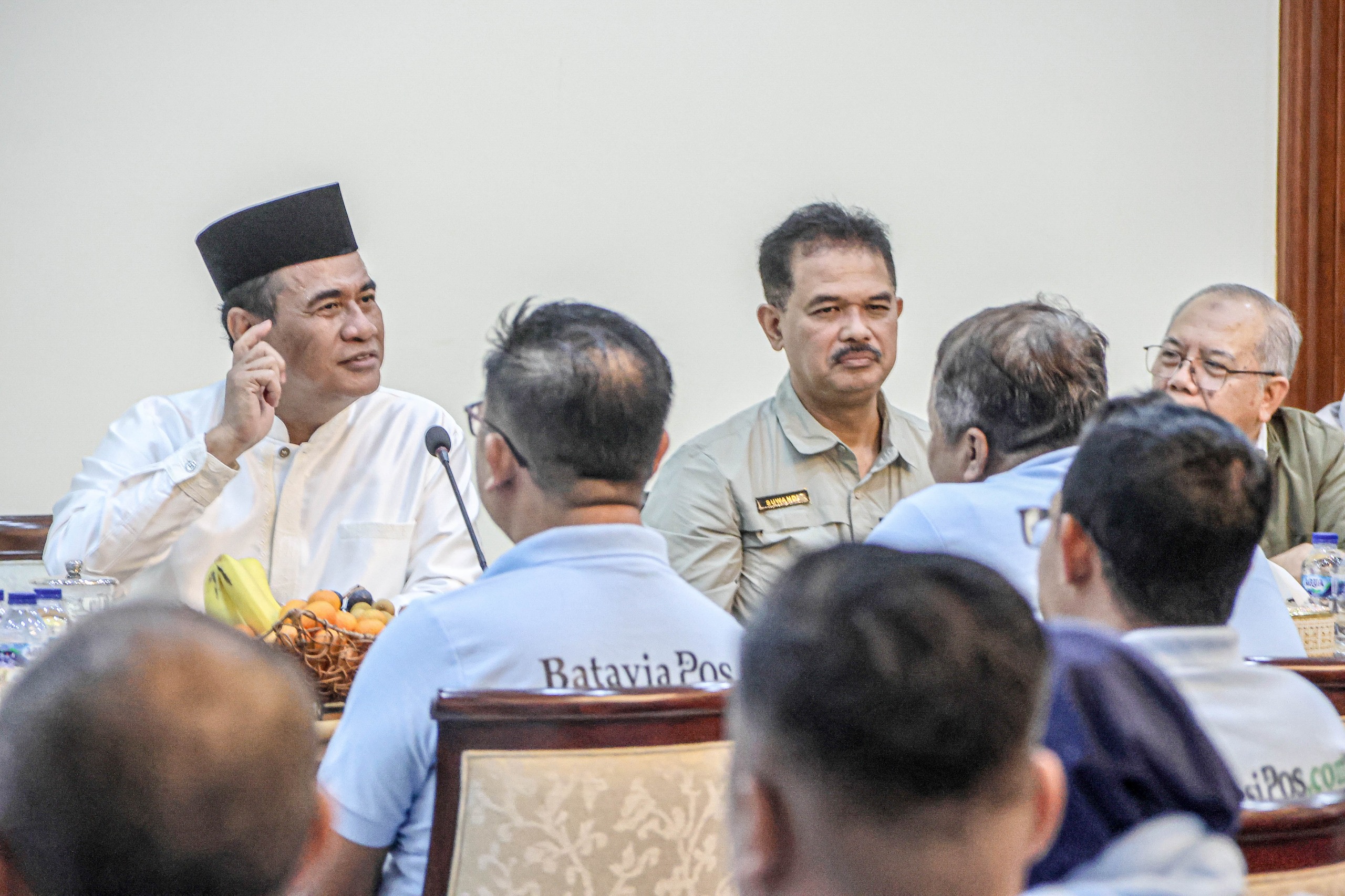 Pimpinan Media Jawa Pos Group berdialog langsung dengan Mentan Andi Amran Sulaiman di Kalibata, Jakarta Selatan, Minggu (11/1). F. Jawa Pos Group