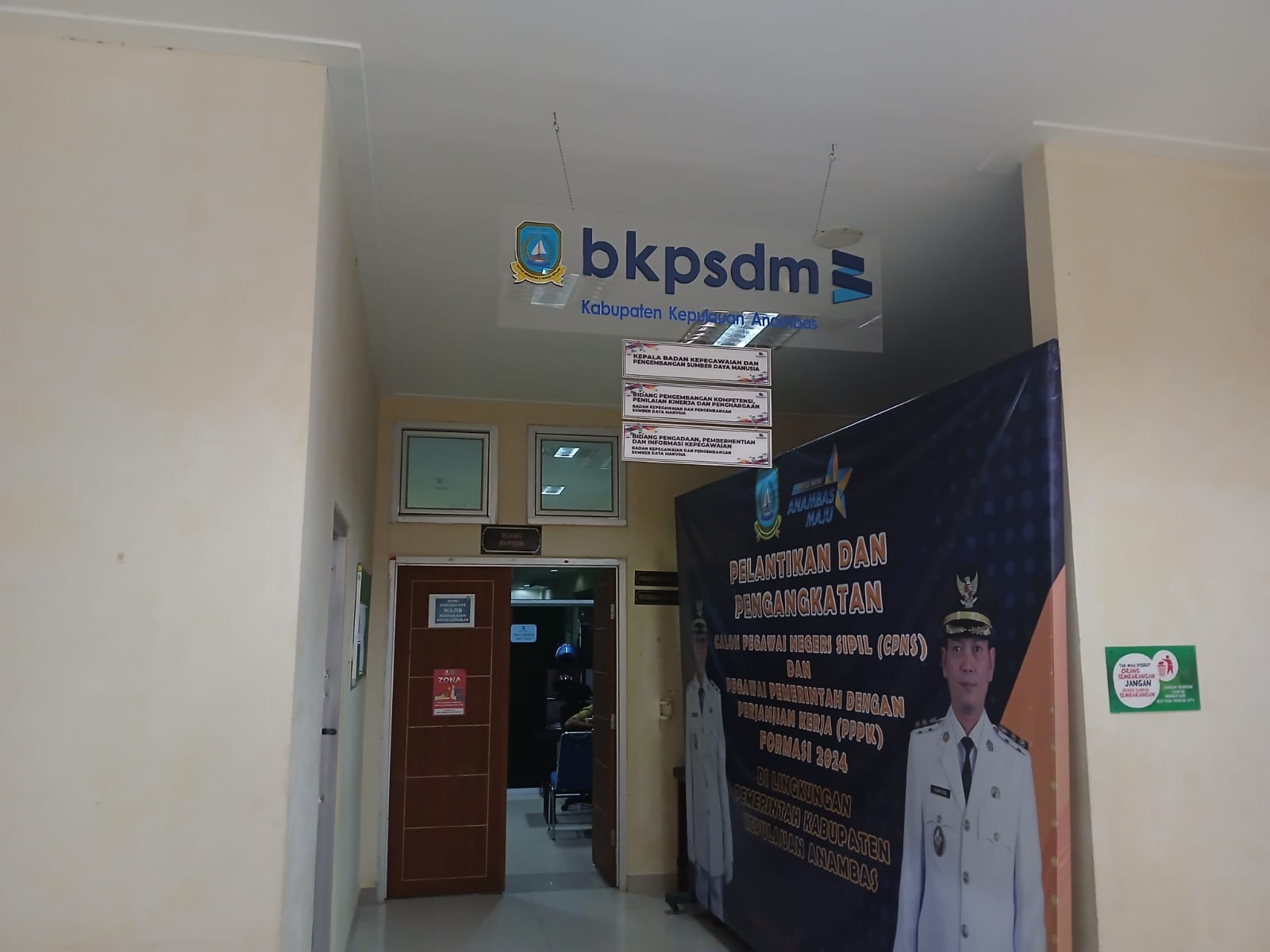 KANTOR Badan Kepegawaian dan Pengembangan Sumber Daya Manusia (BKPSDM) Kabupaten Anambas di Desa Pesisir Timur, Kecamatan Siantan akan memproses kinerja Camat Siantan. F Ihsan Imaduddin/Batam Pos