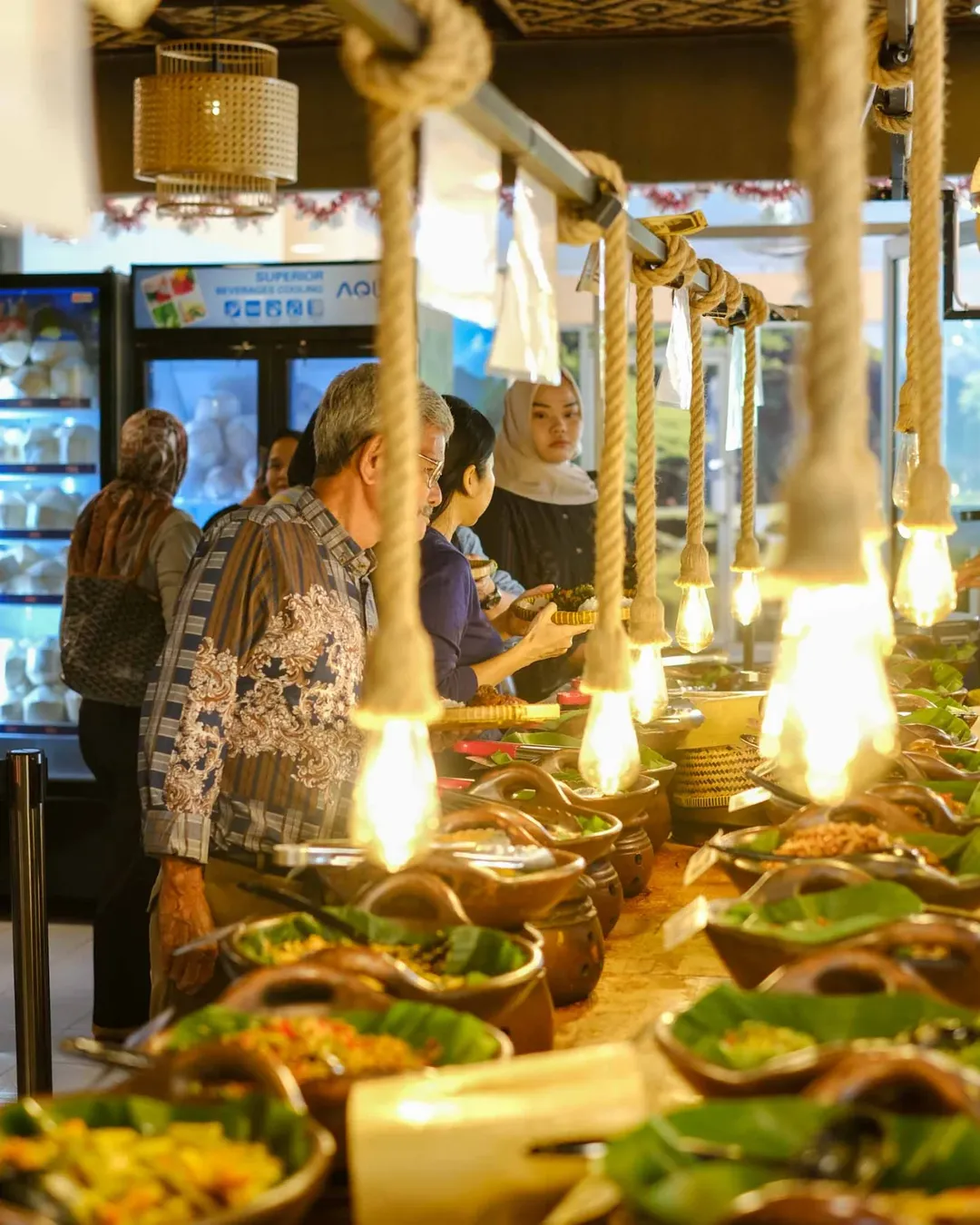 Prasmanan makanan Sunda di Batam.