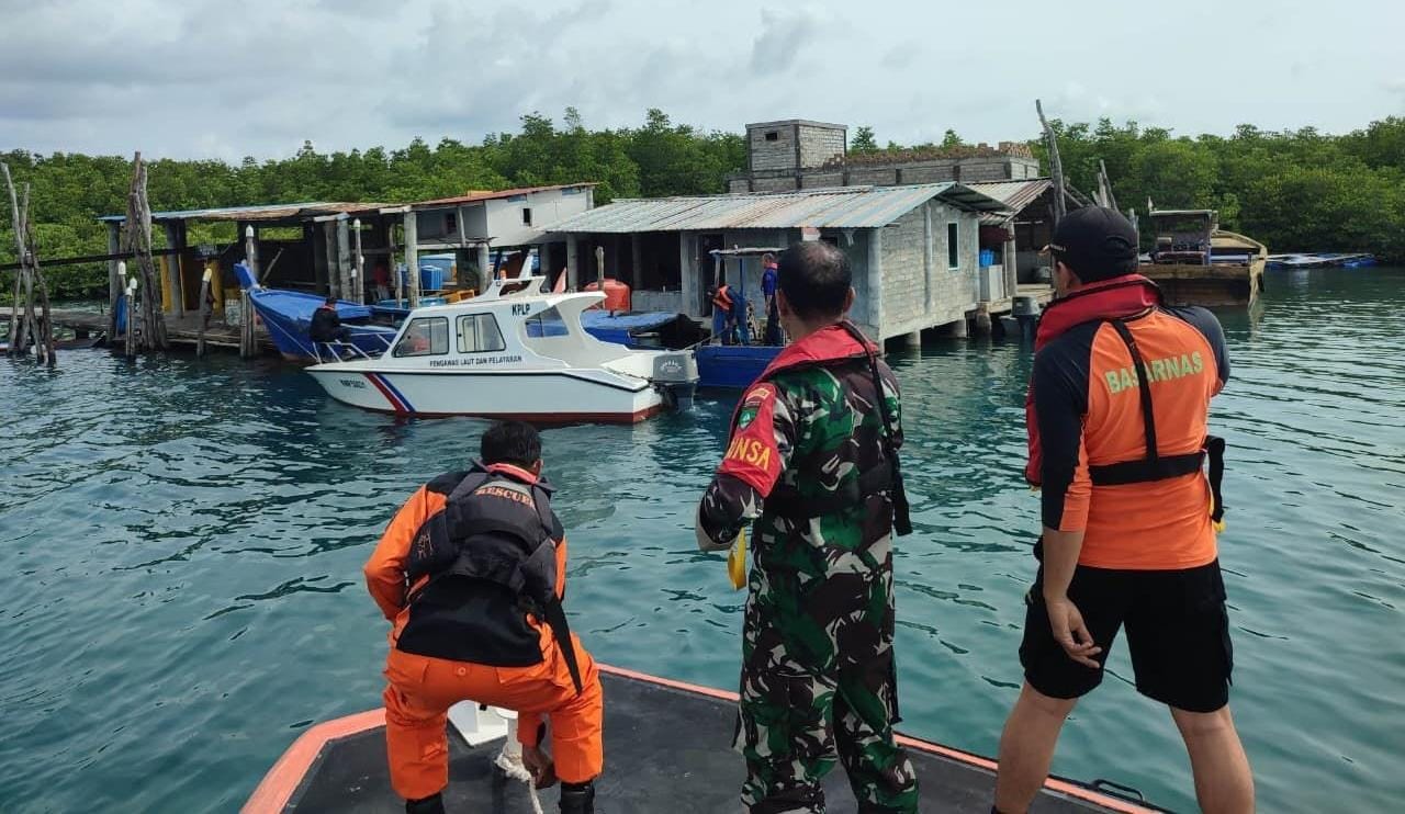 Tim SAR Gabungan masih melakukan pencarian dan penyisiran terhadap Malik, pekerja PT Shandong Geologi Exsplorasi, yang hilang di depan Perairan PT BAI, Selasa (20/1/2026). F.Tim SAR