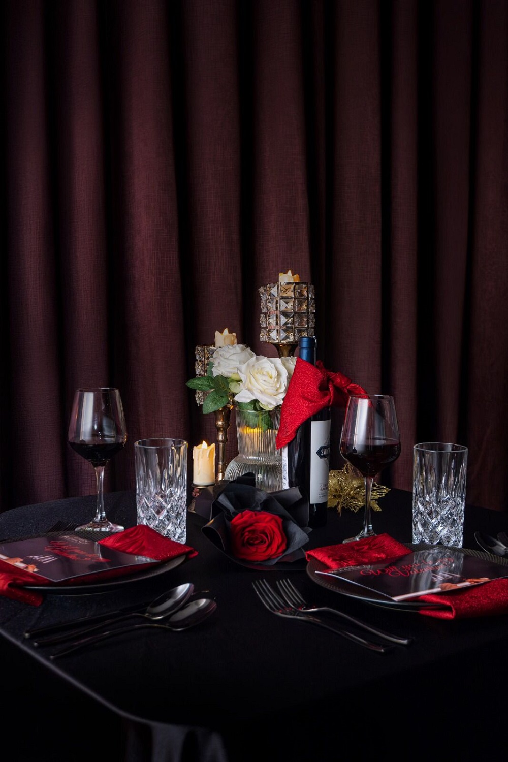 Perayaan Valentine Dark Romance di Aston Batam Hotel & Residence. F. Istimewa
