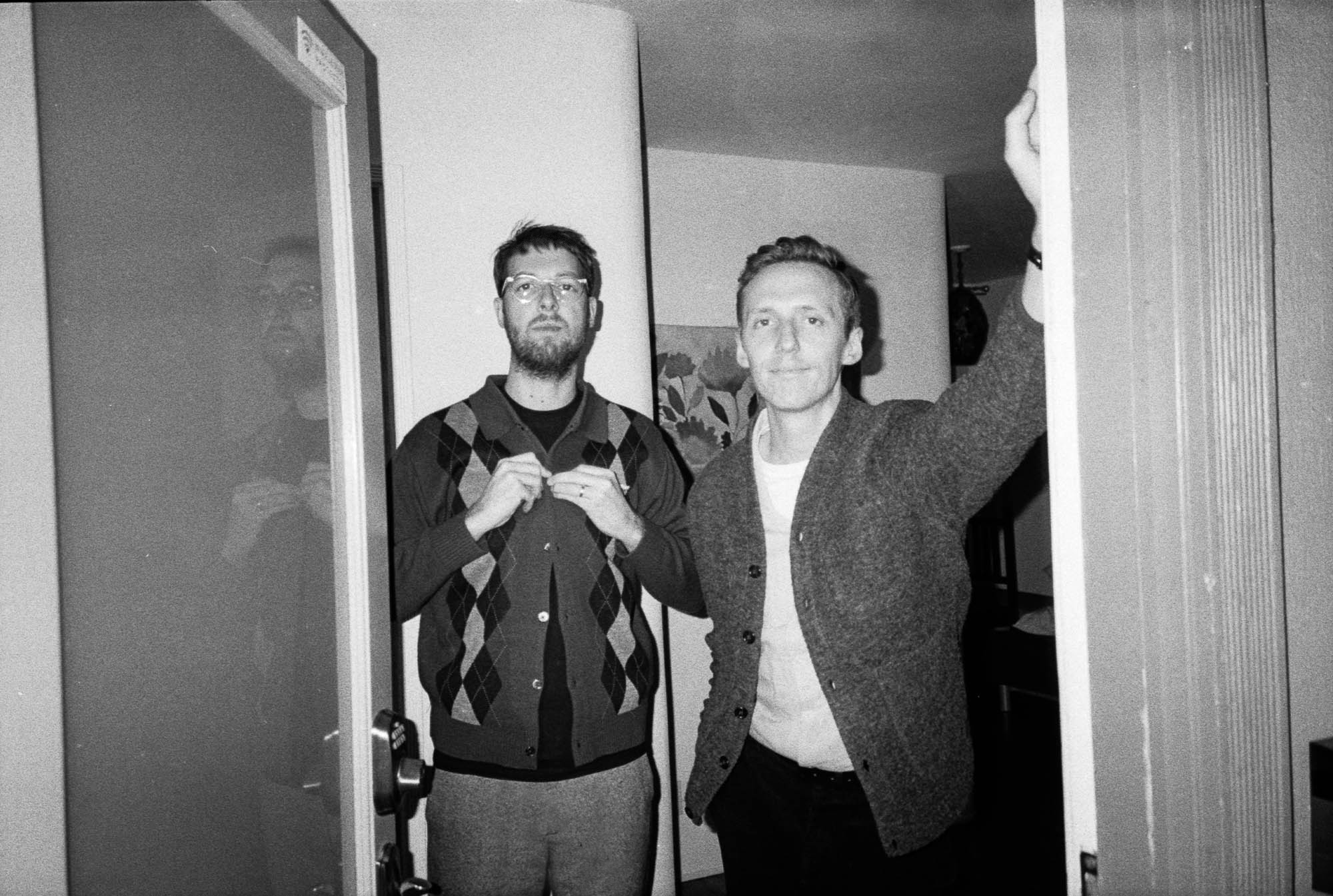 HONNE mengumumkan album terbaru mereka.