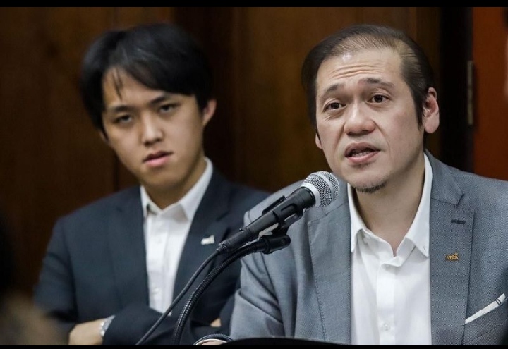 Pengacara PT Jawa Pos E.L. Sajogo (kanan). (Alfian Rizal/Jawa Pos)