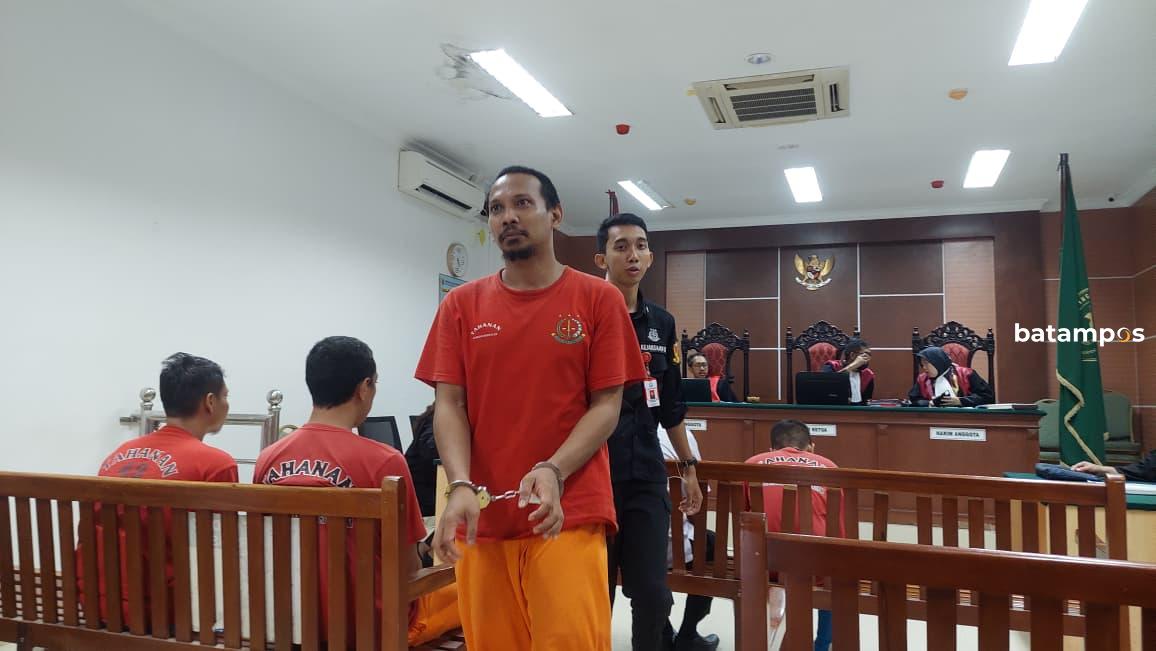 Kurir Vape Beretomidate Disidang di PN Batam, Kamis (12/2/2026). f. Azis Maulana/ batam pos