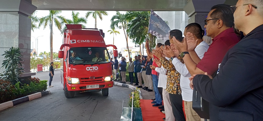 Peluncuran program SERAMBI 2026 di kantor perwakilan BI Kepri di Batam, Jumat (13/2). BI Kepri menyiapkan layanan kas keliling untuk menghadapi Ramadan dan Idulfitri 1447 Hijriah. F. Azis M/Batam Pos