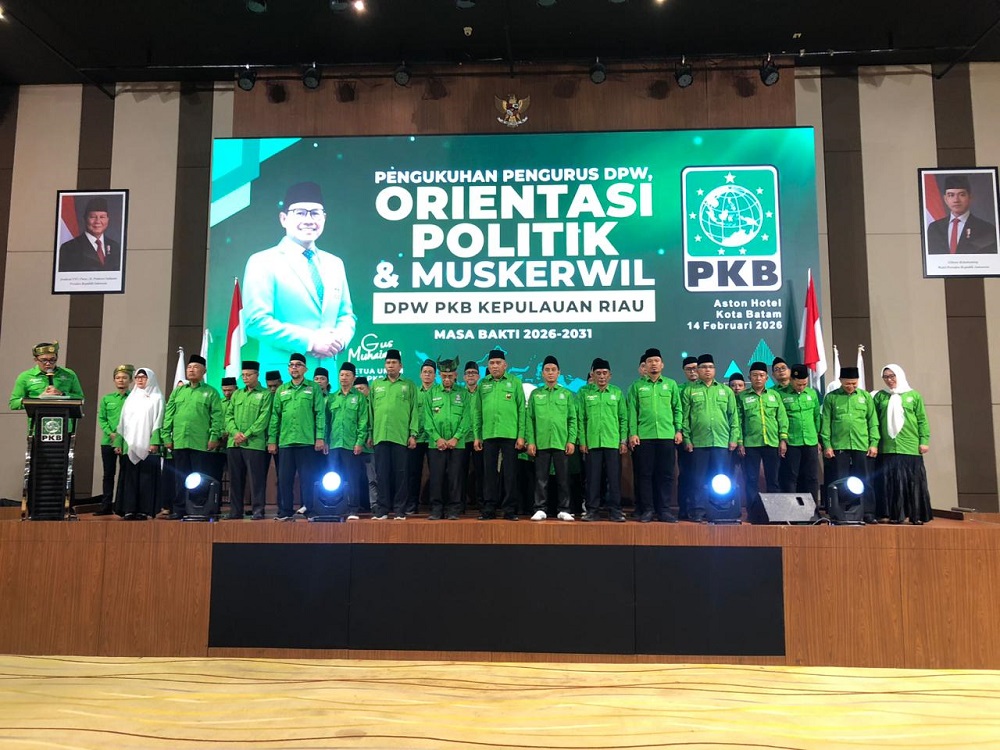 Pengurus DPW PKB Kepri masa bakti 2026&ndash;2031 usai dikukuhkan dalam Muskerwil di Batam, Sabtu (14/2). F. Azis Maulana/Batam Pos