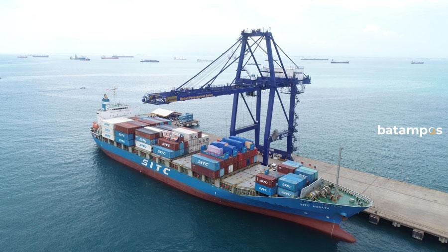 Kawasan Pelabuhan Peti Kemas Batuampar yang menjadi salah satu tumpuan kegiatan ekspor impor di Batam. F Humas BP Batam untuk Batam Pos