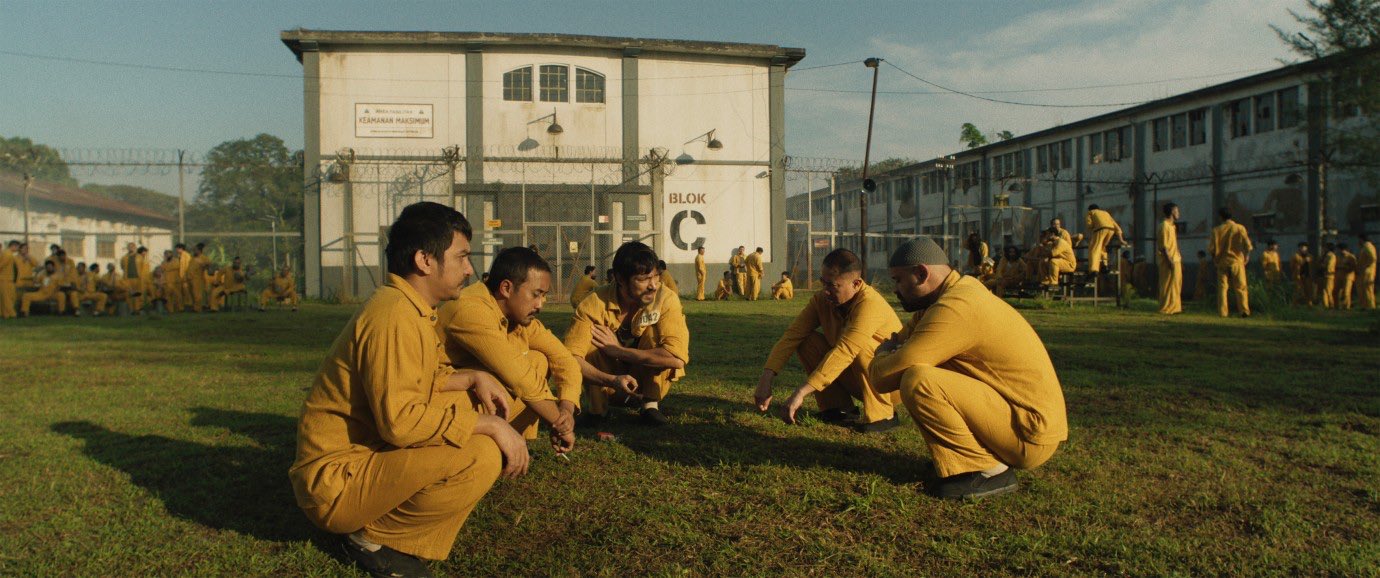 Trailer internasional dari film Ghost in the Cell.