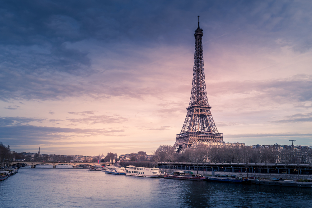 Paris yang memiliki waktu puasa pendek.