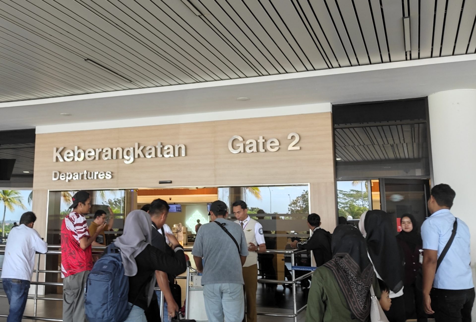 Suasana di Bandara Internasional Hang Nadim, Minggu (13/1). Foto: Cecep Mulyana/Batam Pos