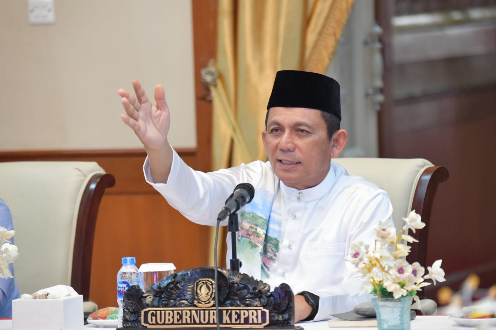 GUBERNUR Kepri Ansar Ahmad. F Diskominfo Kepri